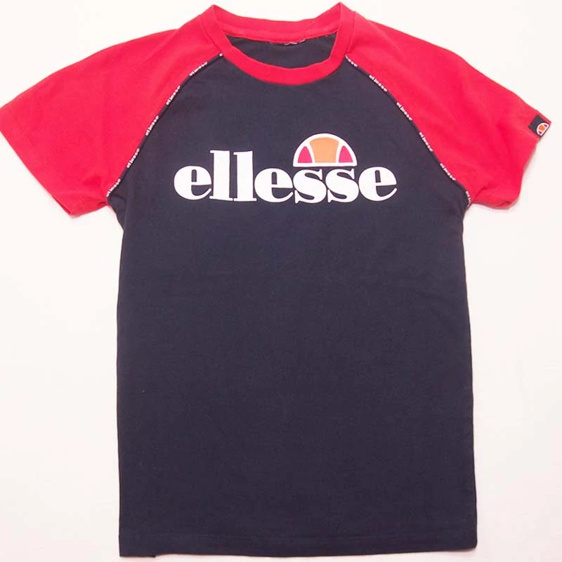 Tmavě modré tričk s nápisem Ellesse