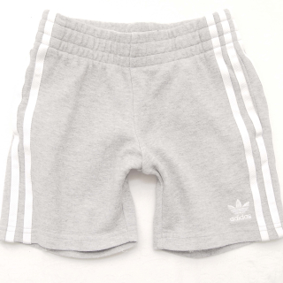 Teplákové kraťasy Adidas - vel. 110